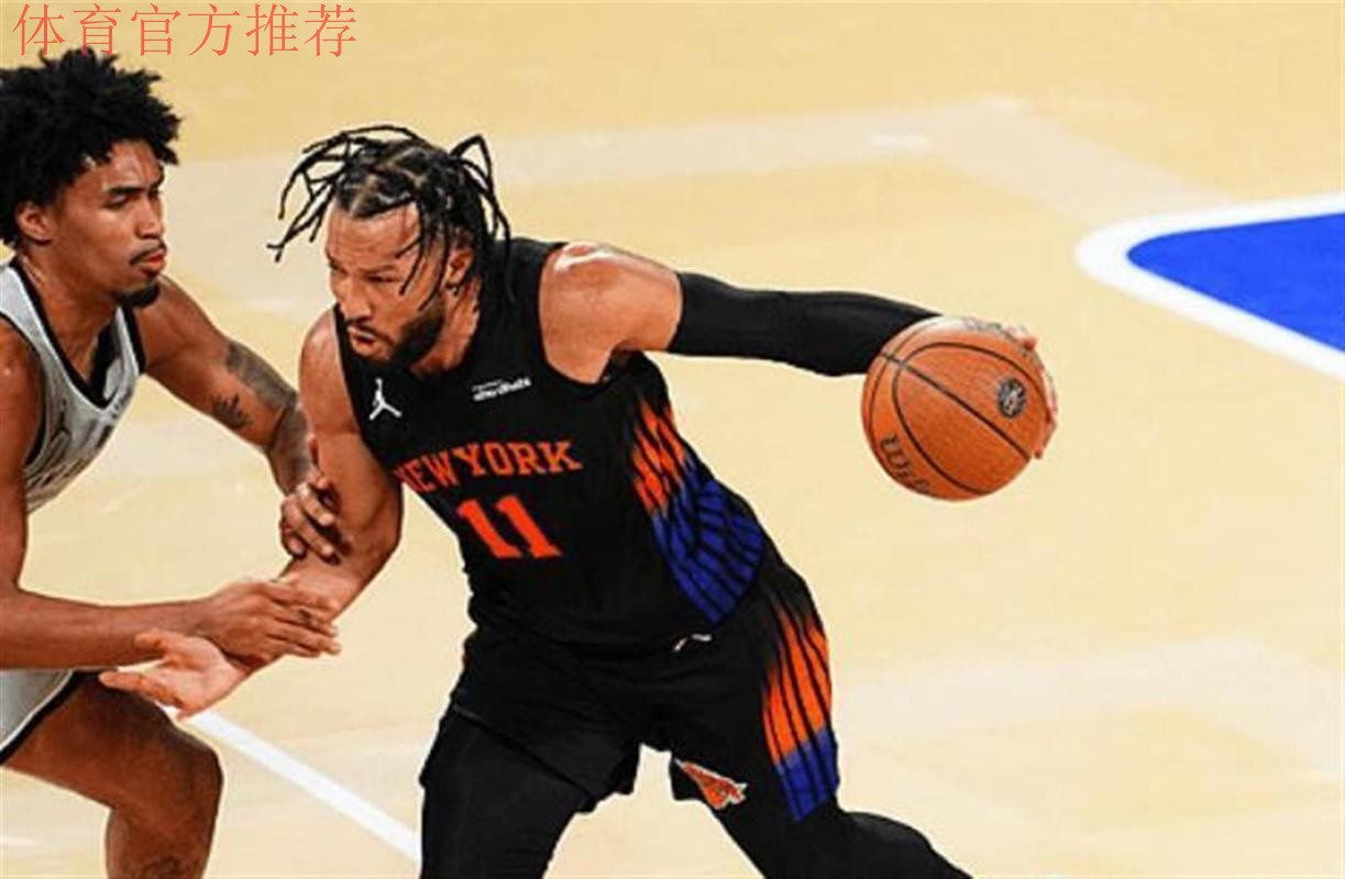 明日迎来决赛！文班过去2次对阵尼克斯分别砍下40分和42分